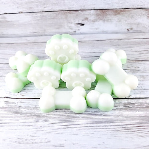 Pet Safe Soy wax melts (tarts) which have a very strong key lime pie aroma.  Amazing!