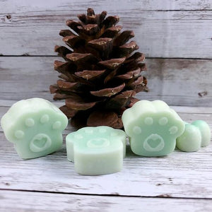 Pet Safe Soy wax melts (tarts) made with lemongrass and spearmint essential oils.