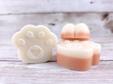 Load image into Gallery viewer, Pet Safe Soy wax melts (tarts) which smell like warm pumpkin cheesecake.