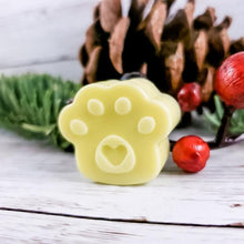 Load image into Gallery viewer, Pet Safe Soy wax melts (tarts) made with citrus essential oils.