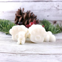 Load image into Gallery viewer, Pet Safe Soy wax melts (tarts) made with lavender and a sprinkle of patchouli essential oils.