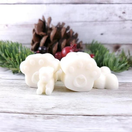 Pet Safe Soy wax melts (tarts) made with lavender and a sprinkle of patchouli essential oils.